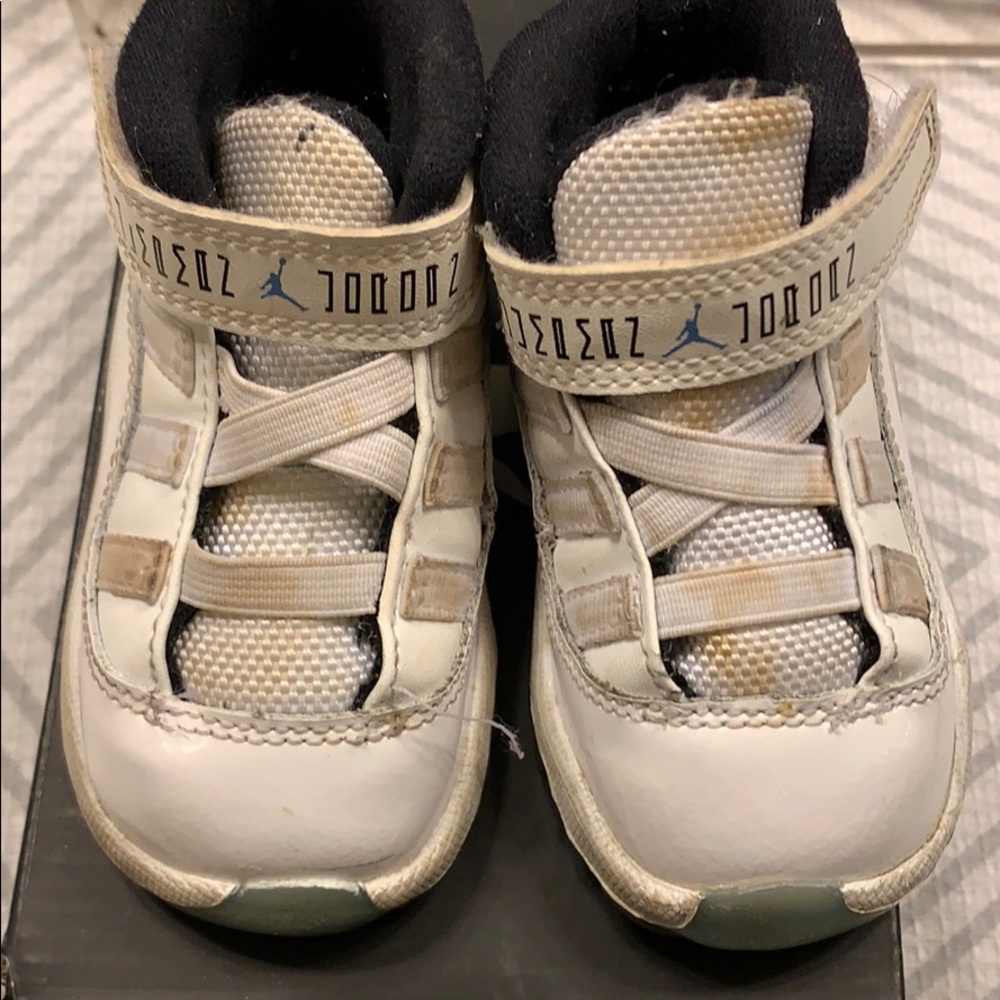 Jordan 12 Retro BT size 4c